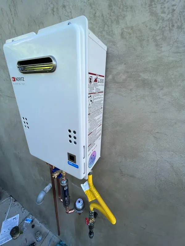 Tankless water heater installation for Quintette homes
